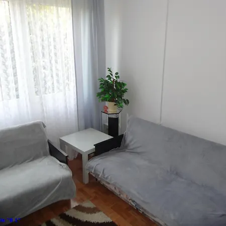 Dom Na Osiedlu Na Stoku 14 W Nadolu Prázdninový dům