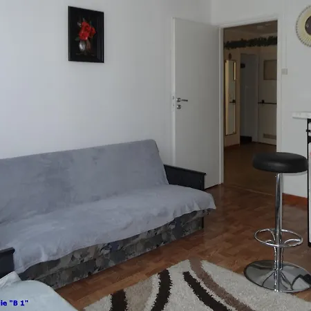 Dom Na Osiedlu Na Stoku 14 W Nadolu Prázdninový dům *